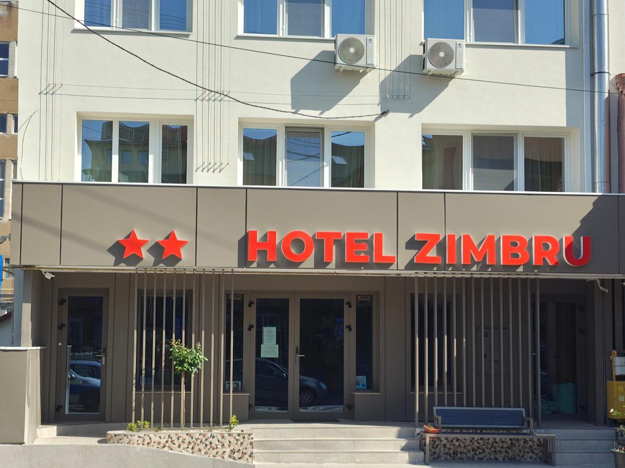 Hotel Zimbru Κλουζ-Ναπόκα Εξωτερικό φωτογραφία